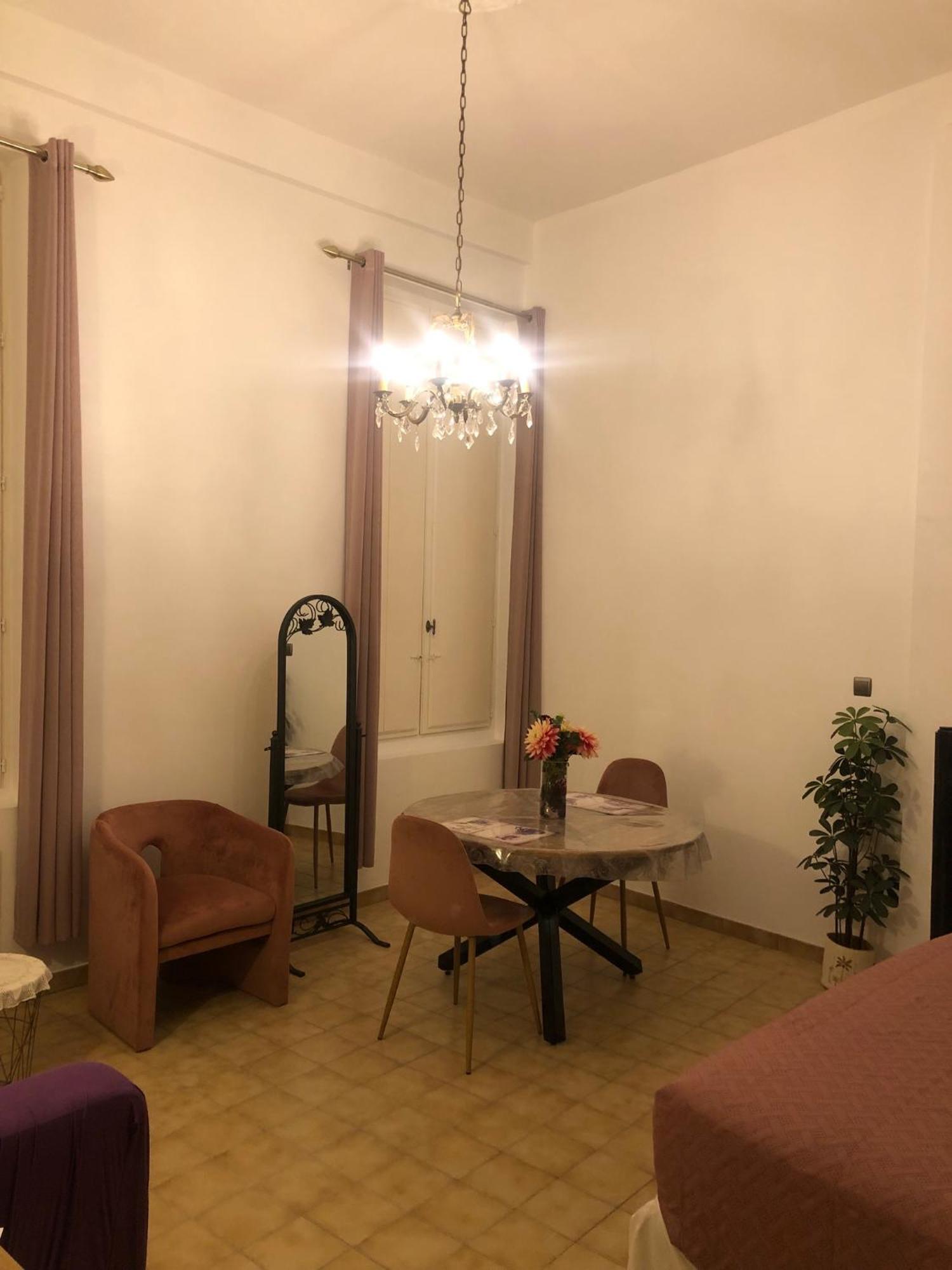 Studio Au Coeur D'Avignon Intra-Muros المظهر الخارجي الصورة